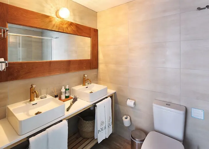 1907 By Louis Bed and breakfast Polis