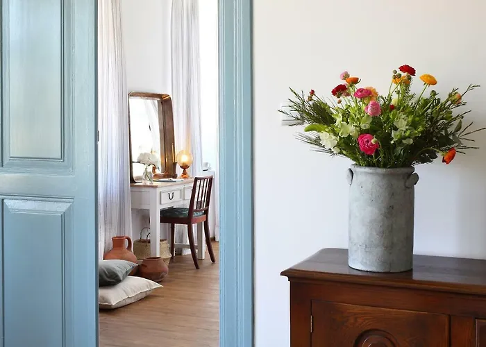 1907 By Louis Bed & Breakfast Polis